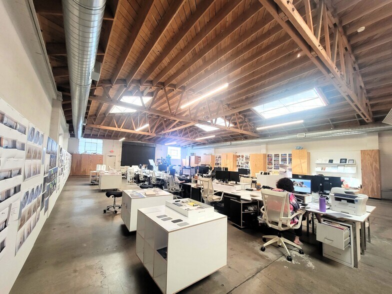 4106 W Jefferson Blvd, Los Angeles, CA à vendre - Photo de l’immeuble – Image 3 sur 13