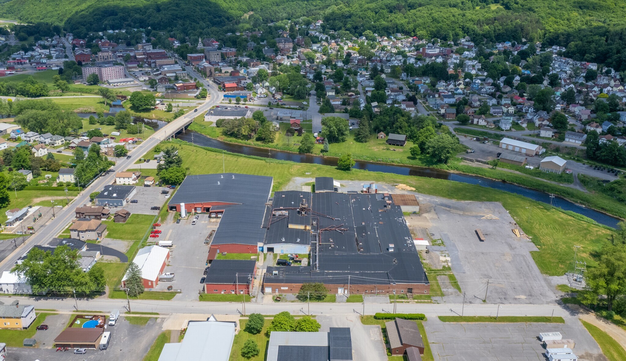 11 Gillis Ave, Ridgway, PA à louer Photo de l’immeuble– Image 1 sur 5