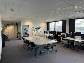 Bureau dans Vaulx-en-Velin à louer Photo intérieure– Image 2 sur 19