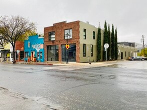 1101 E 6th St, Austin, TX à louer Photo de l’immeuble– Image 2 sur 11