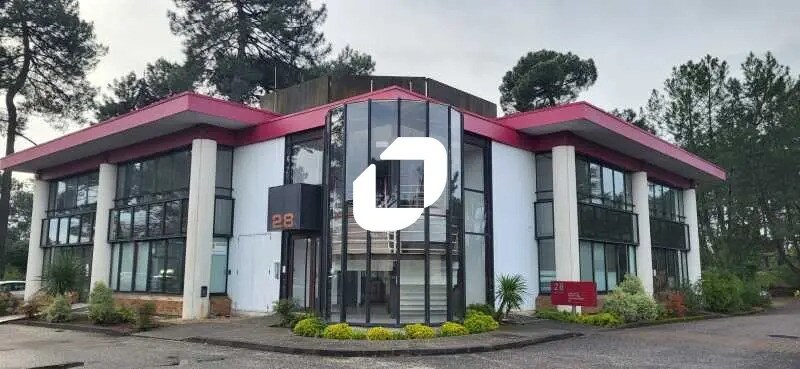 Bureau dans Mérignac à louer - Photo de l’immeuble – Image 1 sur 7