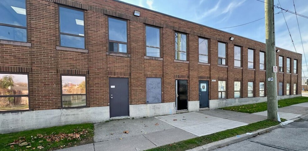50 Niagara St, St Catharines, ON à louer - Photo de l’immeuble – Image 2 sur 11
