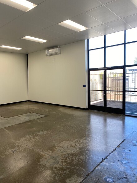 2316 N San Fernando Rd, Los Angeles, CA à louer - Photo intérieure – Image 3 sur 11