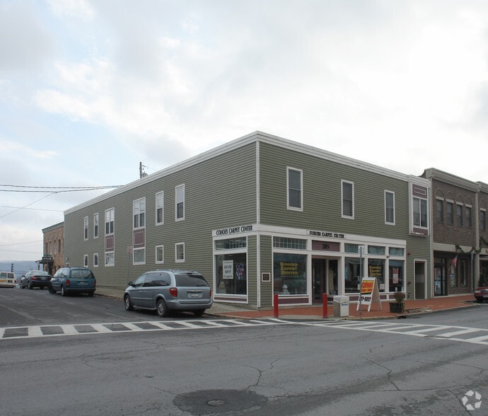 205 Remsen St, Cohoes, NY à louer - Photo principale – Image 1 sur 2