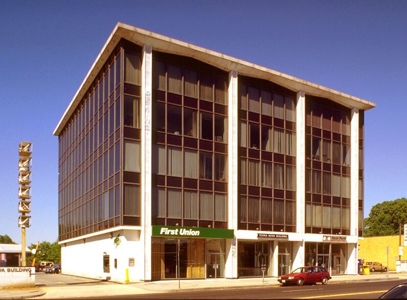 7826 Eastern Ave NW, Washington, DC à louer - Photo principale – Image 1 sur 1