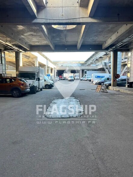 Industriel/Logistique dans Pantin à louer - Photo de l’immeuble – Image 1 sur 7