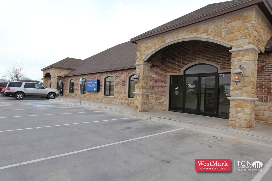 5424 19th St, Lubbock, TX à louer - Photo principale – Image 1 sur 15