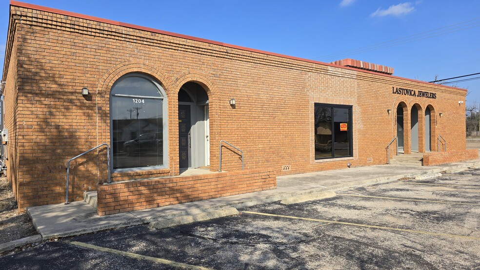 1202 S 31st St, Temple, TX à louer - Photo de l’immeuble – Image 3 sur 7
