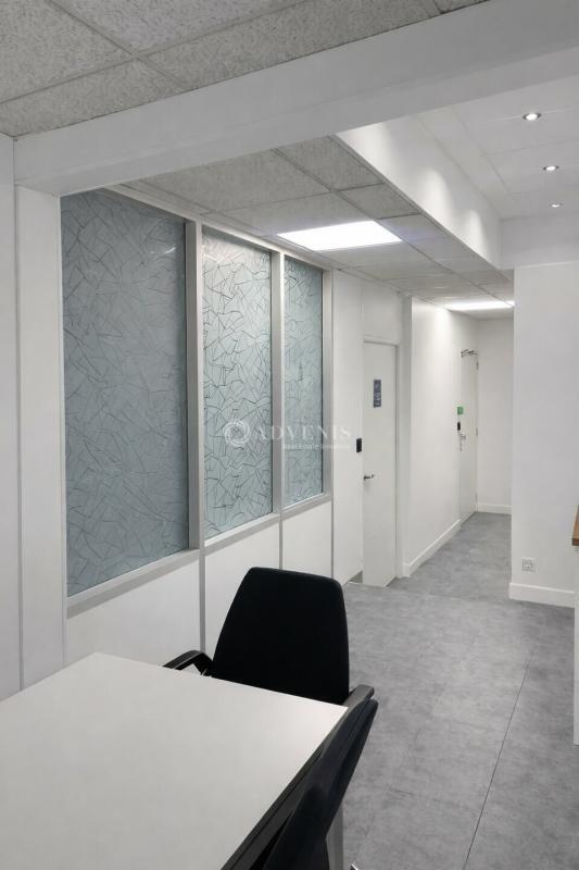 Bureau dans Croissy-Beaubourg à vendre Photo intérieure– Image 1 sur 8