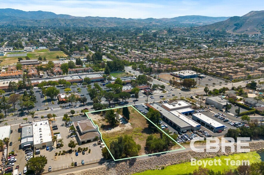 525 E Los Angeles Ave, Simi Valley, CA à vendre - Photo de l’immeuble – Image 1 sur 20