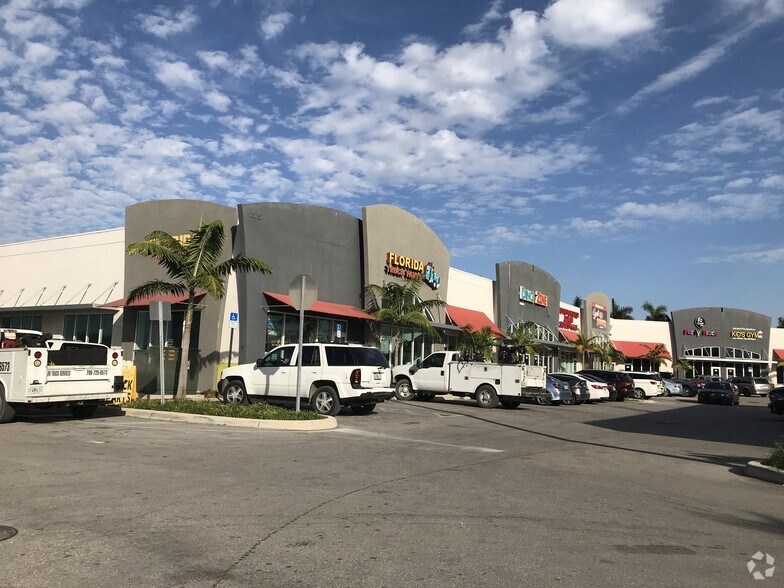 13115 W Okeechobee Rd, Hialeah, FL à louer - Photo de l’immeuble – Image 1 sur 44