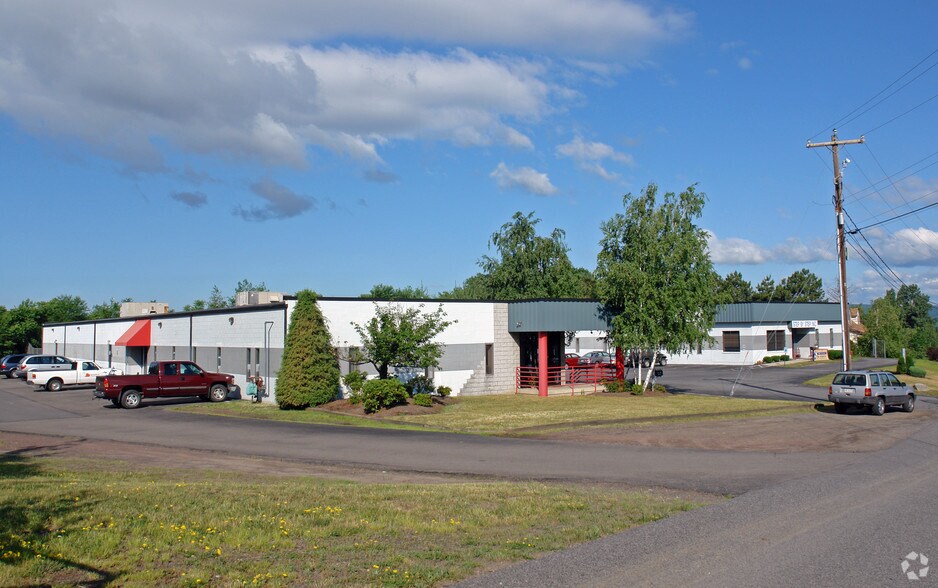 53 Gravel St, Wilkes-Barre, PA à louer - Photo principale – Image 1 sur 3