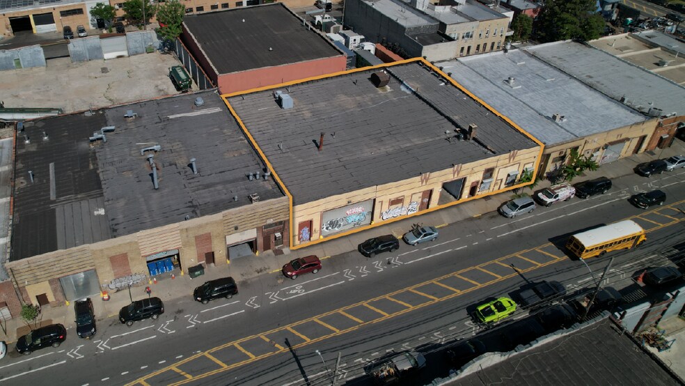 620 Tiffany St, Bronx, NY à vendre - Aérien – Image 1 sur 3