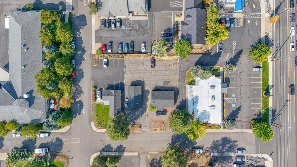 224 SE Taft Ave, Bend, OR à vendre - Photo de l’immeuble – Image 3 sur 8