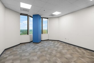 3100 Tower Blvd, Durham, NC à louer Photo intérieure– Image 2 sur 7