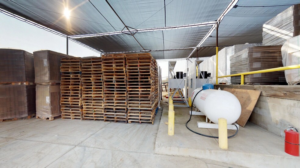 818 S Derby St, Arvin, CA à vendre - Autre – Image 2 sur 21