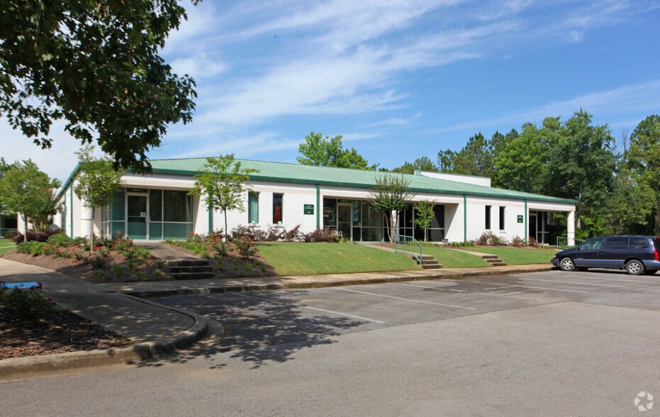 3821 Lorna Rd, Birmingham, AL à louer - Photo principale – Image 1 sur 4
