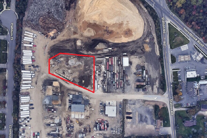 1230 B Station Rd, Medford, NY à louer - Photo de l’immeuble – Image 2 sur 2