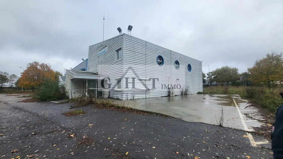 Industriel/Logistique dans Montereau-Fault-Yonne à vendre - Photo de l’immeuble – Image 2 sur 18