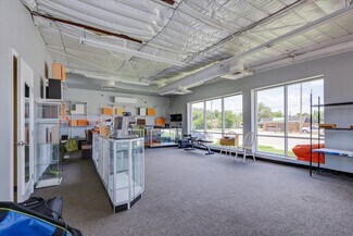 Plus de détails pour 2206 N Gordon St, Alvin, TX - Local commercial à vendre