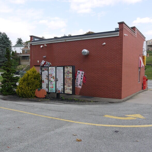 5384 Mifflin Rd, Pittsburgh, PA à vendre - Photo de l’immeuble – Image 3 sur 12