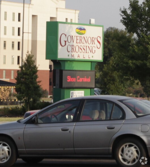 196-236 Collier Dr, Sevierville, TN à louer - Photo de l’immeuble – Image 2 sur 8