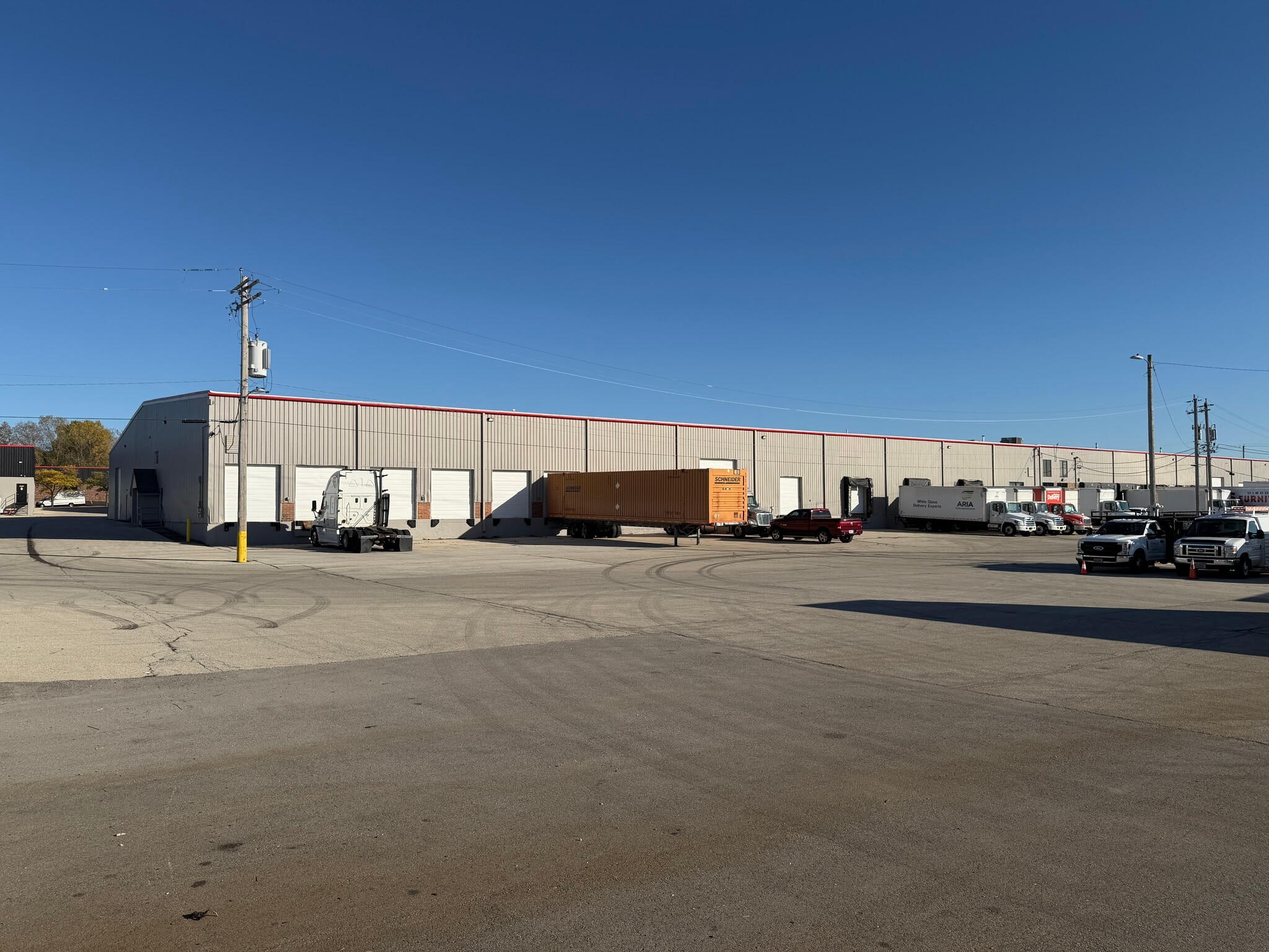 2200 E College Ave, Cudahy, WI à louer Photo intérieure– Image 1 sur 1