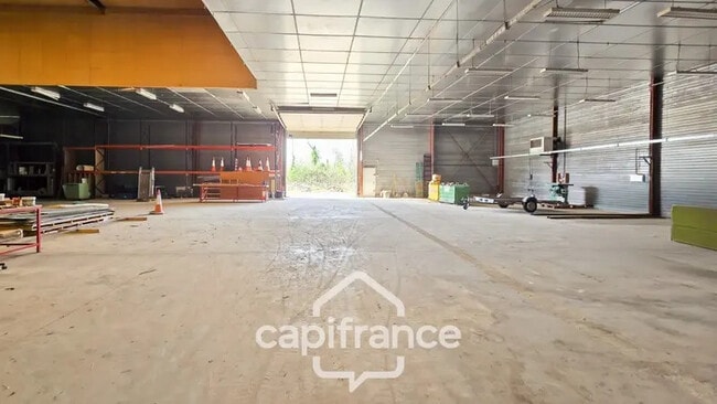 Plus de détails pour Industriel/Logistique à vendre