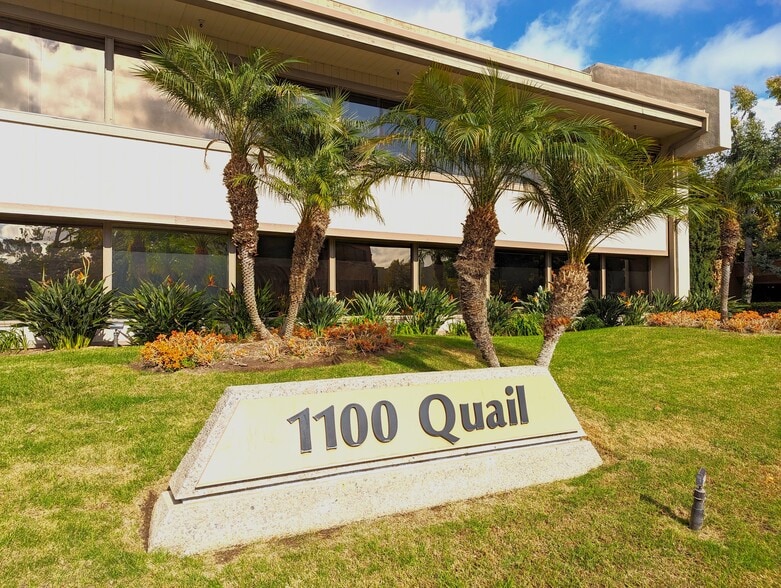 1100 Quail St, Newport Beach, CA à vendre - Photo principale – Image 1 sur 32