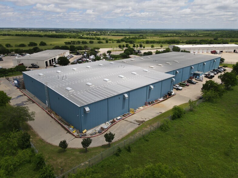 4401 N Elm St, Denton, TX à louer - Photo de l’immeuble – Image 3 sur 9