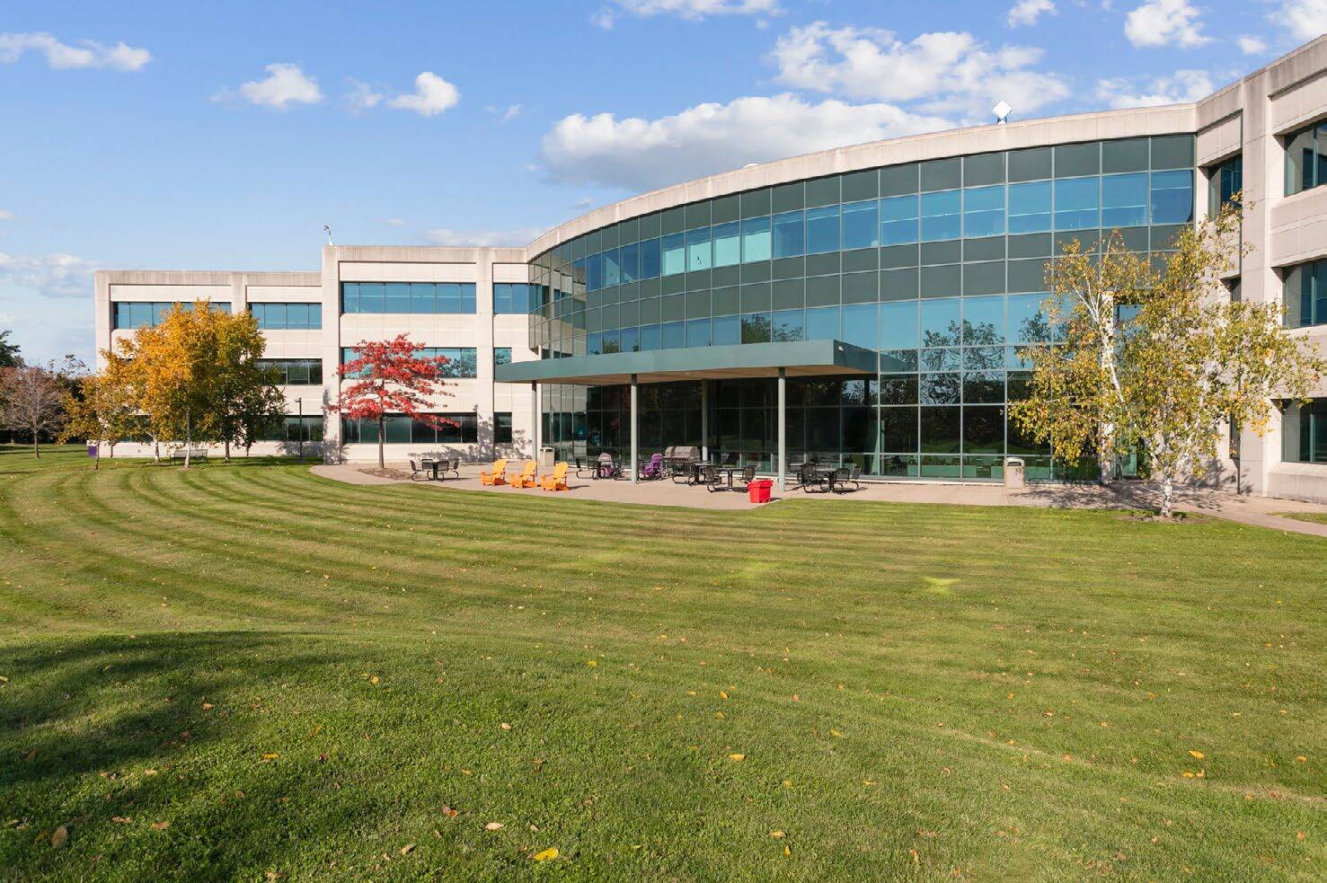 5985 Explorer Dr, Mississauga, ON à louer Photo de l’immeuble– Image 1 sur 16