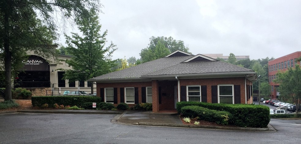 718 Cherokee St NE, Marietta, GA à vendre - Photo principale – Image 1 sur 6
