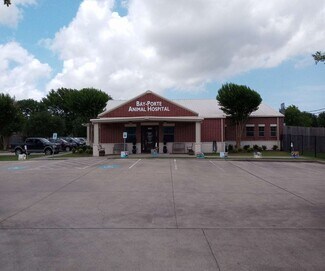 Plus de détails pour 10105 W Fairmont Pky, La Porte, TX - Local commercial à vendre