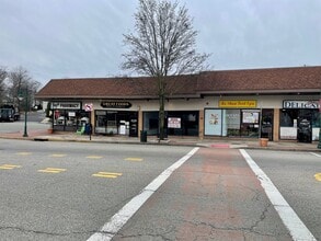 223-239 Kinderkamack Rd, Oradell, NJ à louer Photo de l’immeuble– Image 1 sur 1