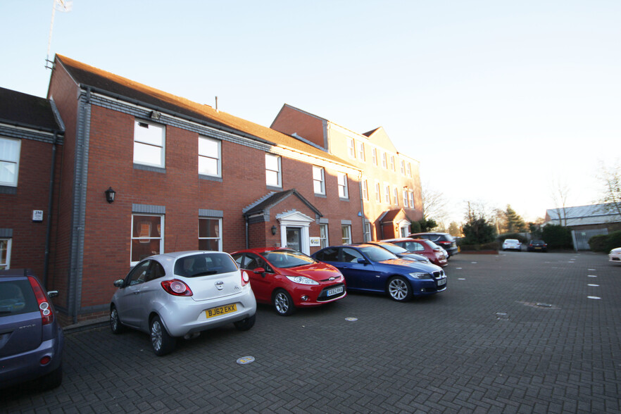 Vine Ln, Halesowen à louer - Photo de l’immeuble – Image 2 sur 33