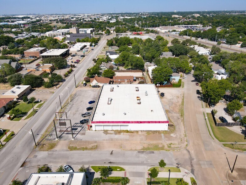 1101 Main St, Garland, TX à vendre - Photo de l’immeuble – Image 3 sur 22