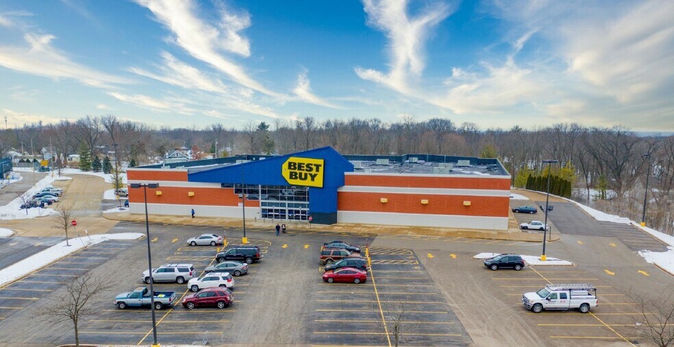 5001 N Big Hollow Rd, Peoria, IL à louer - Photo principale – Image 1 sur 10