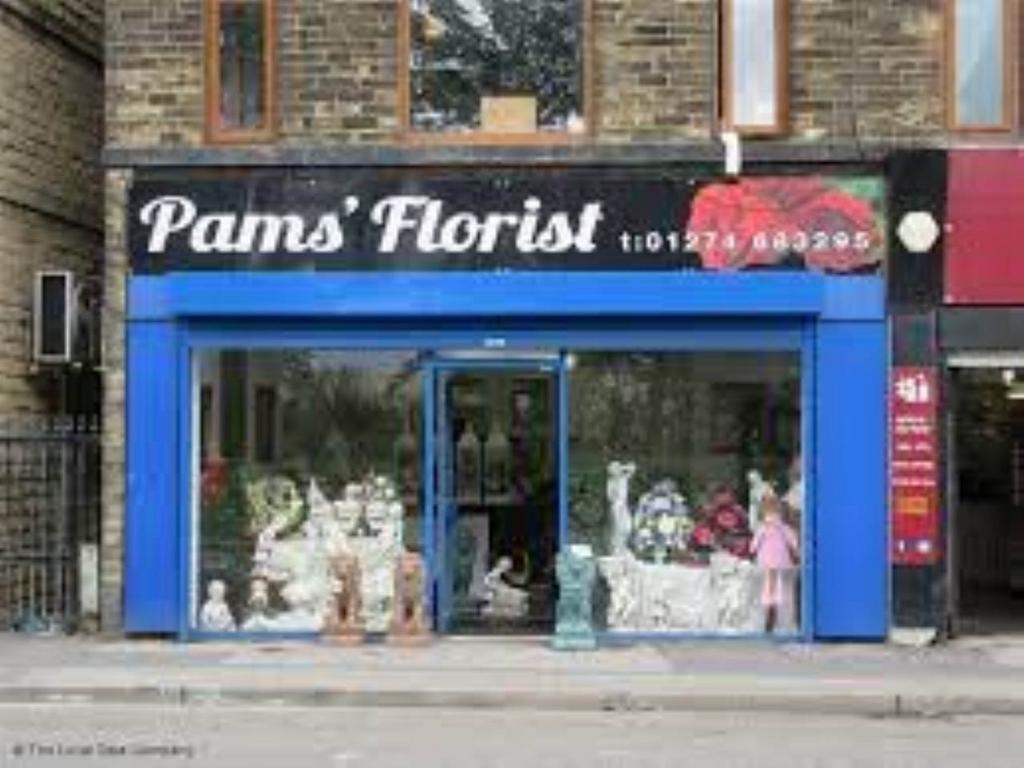 363 Tong St, Bradford à louer Photo de l’immeuble– Image 1 sur 3