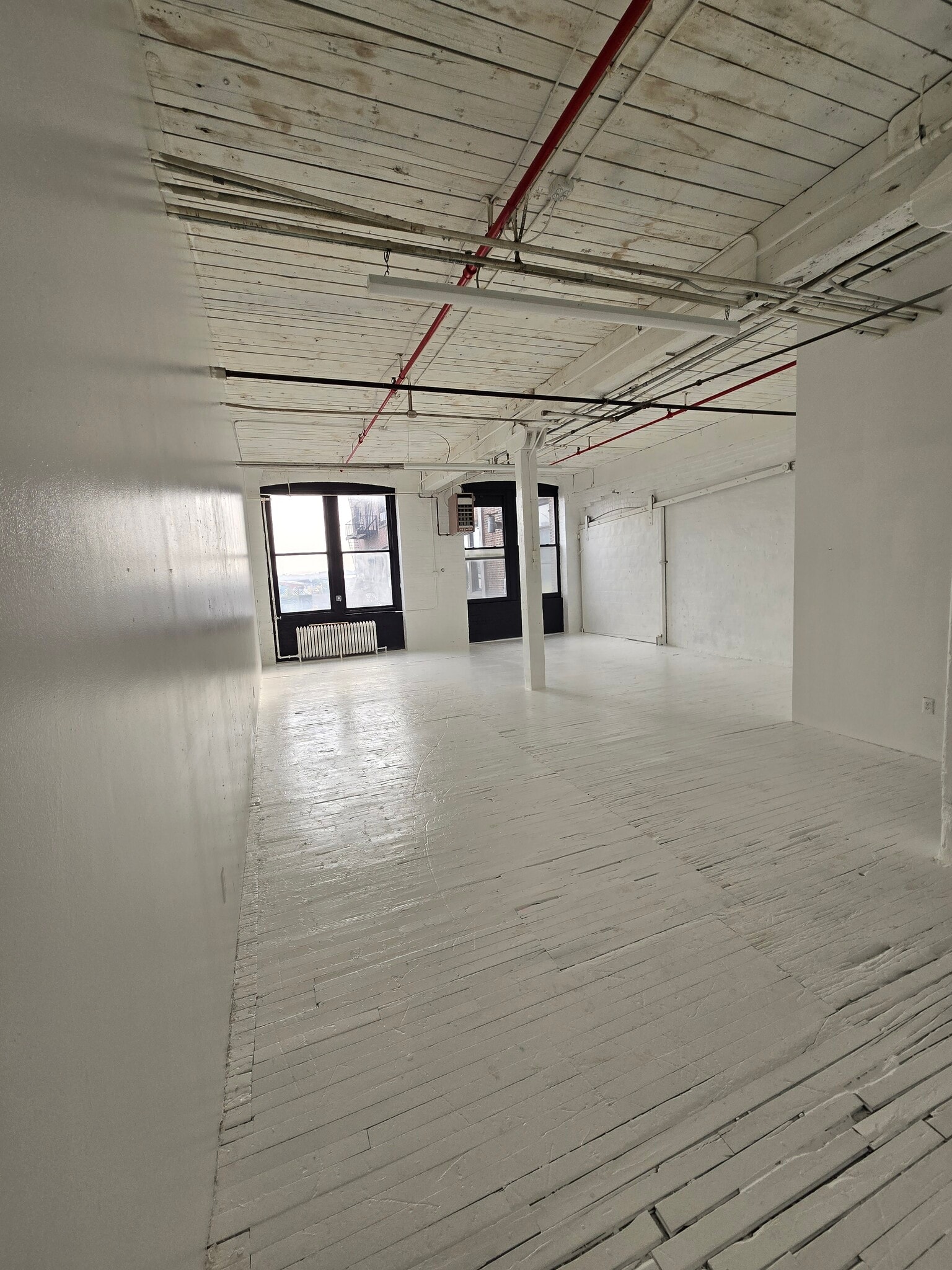 1027 Grand St, Brooklyn, NY à louer Photo intérieure– Image 1 sur 3