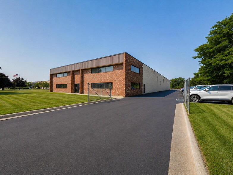 12440 Delta St, Taylor, MI à louer - Photo de l’immeuble – Image 1 sur 8