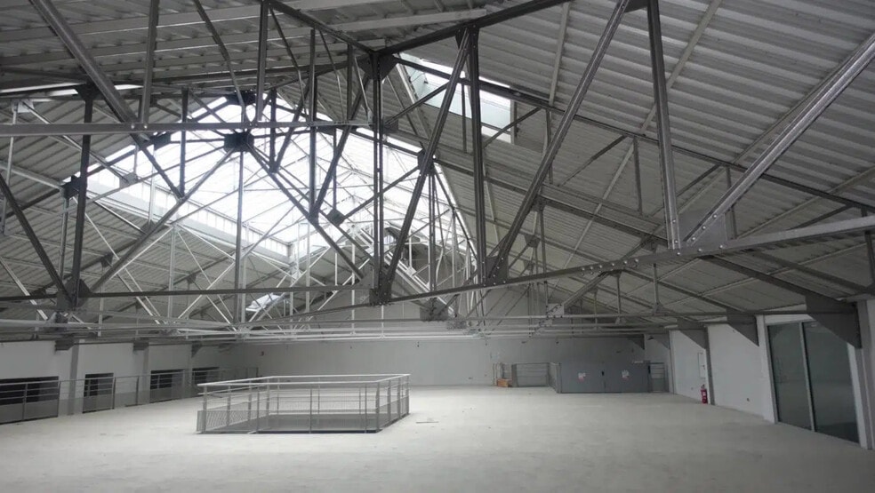 Local commercial dans Cannes à vendre - Photo intérieure – Image 1 sur 10