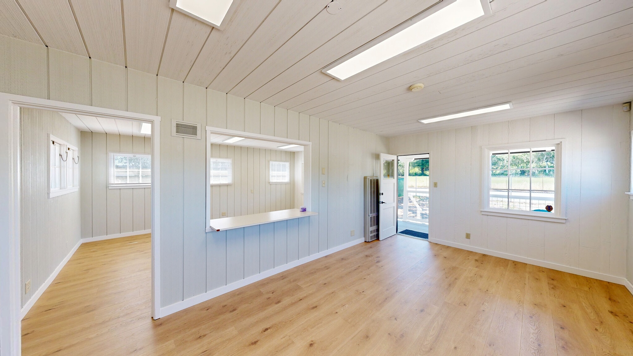 1520 Grove St, Healdsburg, CA à louer Photo intérieure– Image 1 sur 7