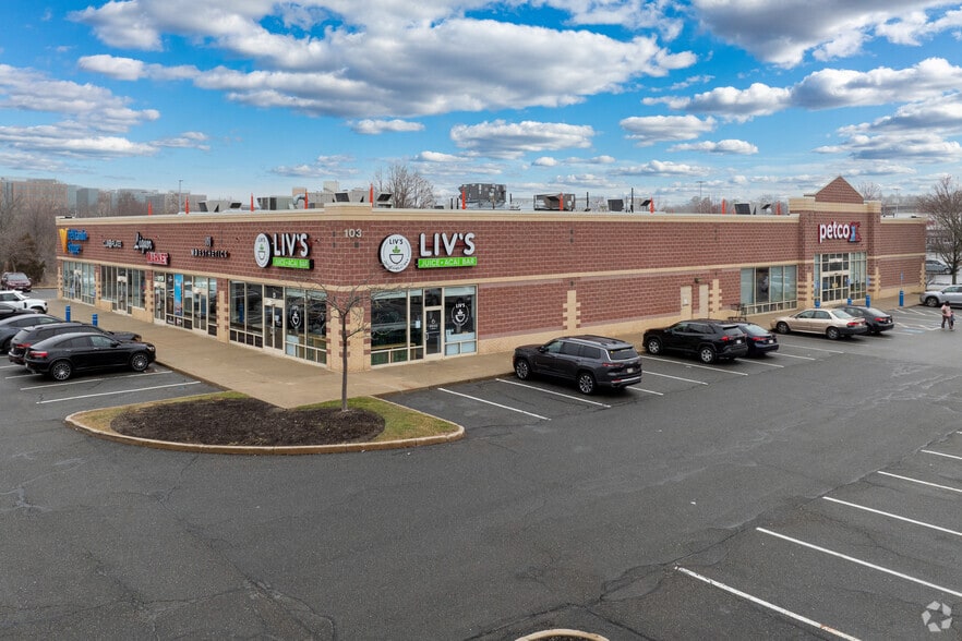 99 Commerce Way, Woburn, MA à louer - Photo principale – Image 1 sur 3