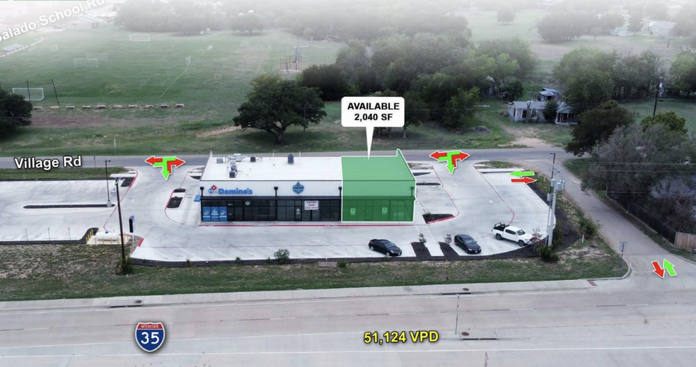 247 Village Road, Salado, TX à louer - Photo principale – Image 1 sur 6