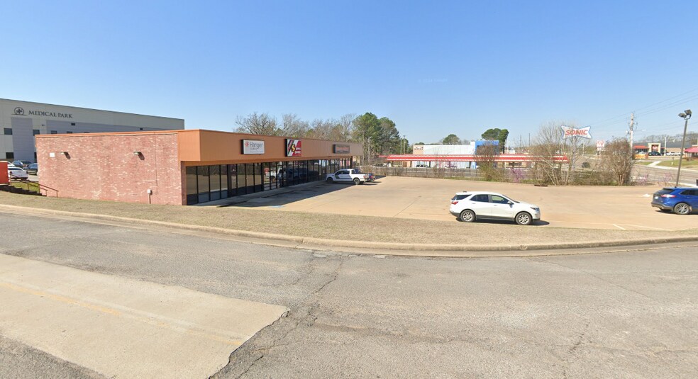 1294 E Downing St, Tahlequah, OK à louer - Photo de l’immeuble – Image 3 sur 4
