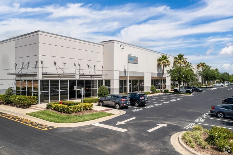 3800 Enterprise Way, Sanford, FL à louer - Photo principale – Image 1 sur 11