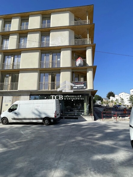 Local commercial dans Nantes à louer - Photo de l’immeuble – Image 2 sur 2