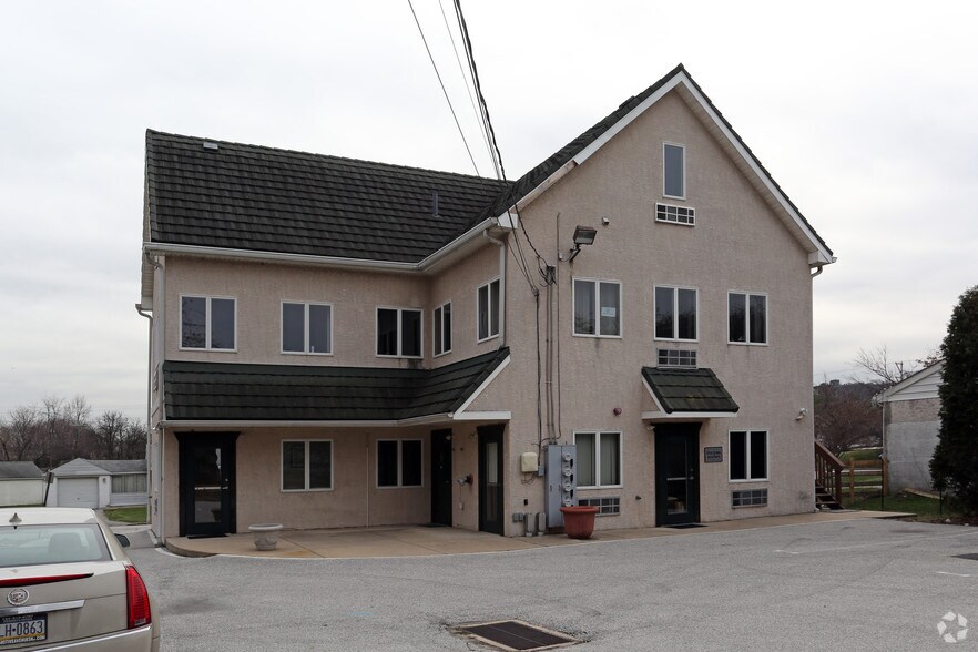 144 Ivy Ln, King Of Prussia, PA à louer - Photo de l’immeuble – Image 2 sur 11