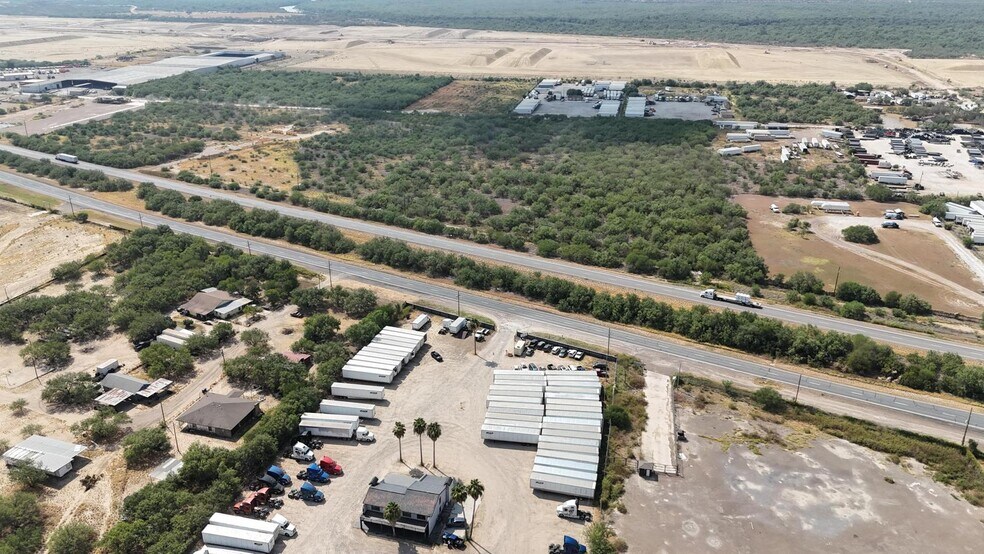 22801 FM 1472, Laredo, TX à vendre - Photo de l’immeuble – Image 3 sur 3