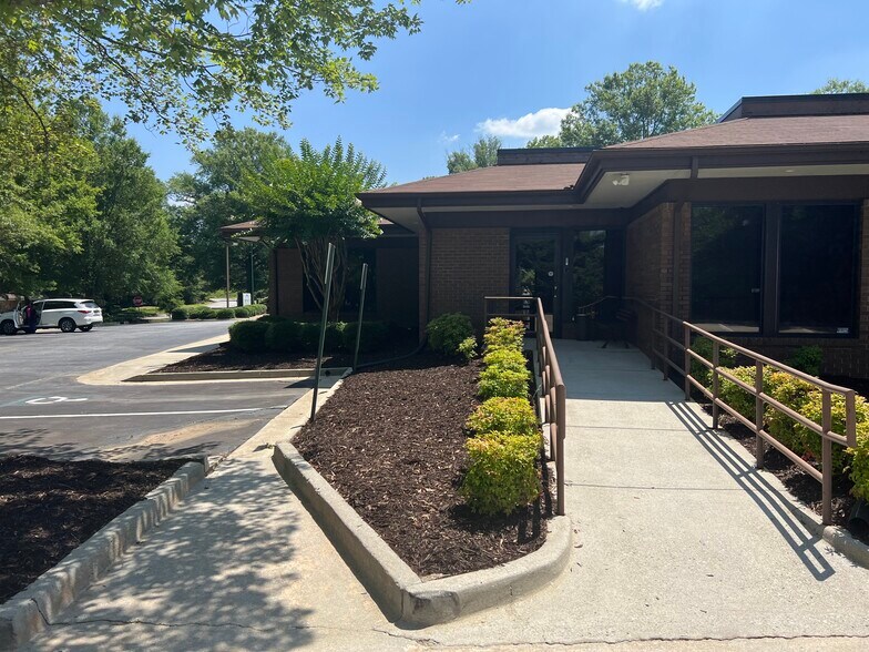 6685 Merchants Way, Morrow, GA à vendre - Photo de l’immeuble – Image 3 sur 18